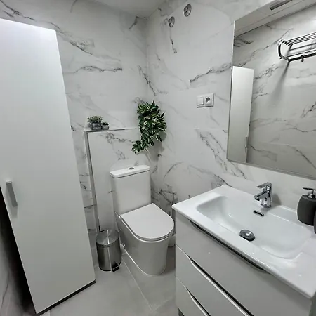 Ver64 - Nuevo, Reformado 100, Terraza, Wifi, Playa A 600 Metros, Centro A 300 Metros *
