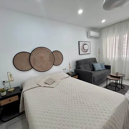 Ver64 - Nuevo, Reformado 100, Terraza, Wifi, Playa A 600 Metros, Centro A 300 Metros Торремолінос