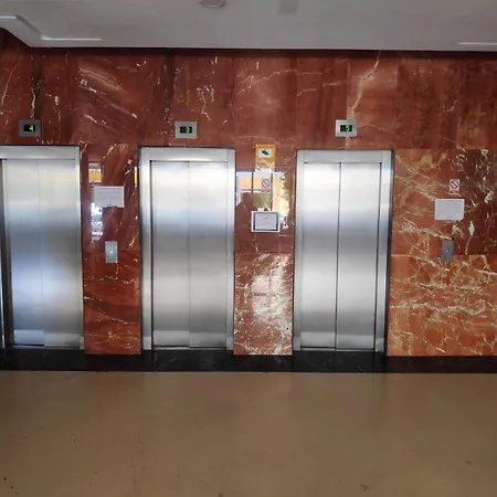Ver64 - Nuevo, Reformado 100, Terraza, Wifi, Playa A 600 Metros, Centro A 300 Metros * توريمولينوس